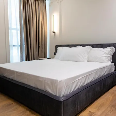 Adore Boutique 4*