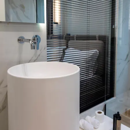 Hotel Adore Boutique